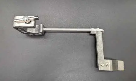 66.891.004F - Guía pisa papel angosta en L LS